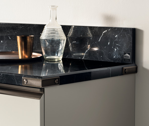 转角和线性饰板